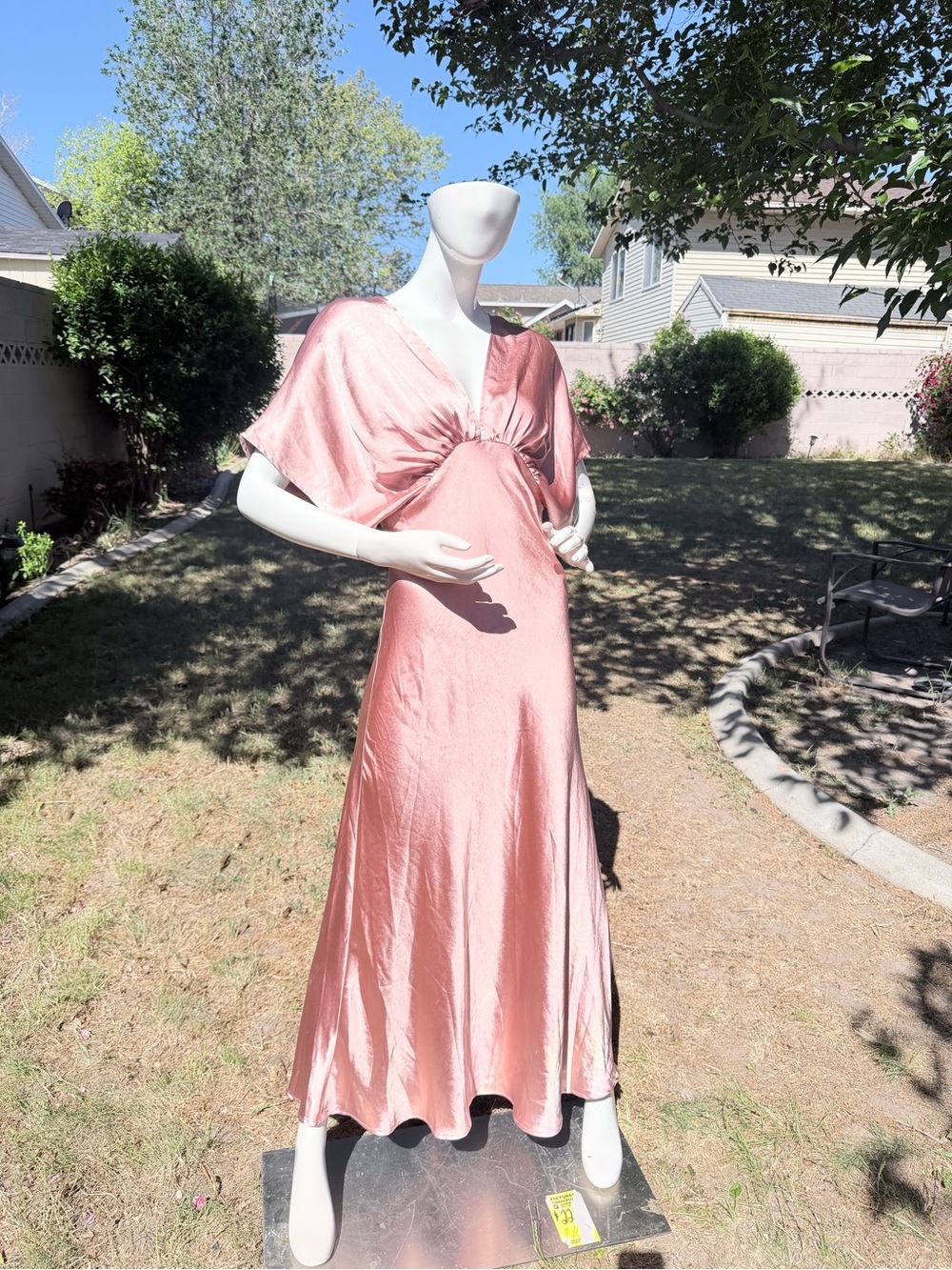 Dress Forum Blush Pink V-Neck Maxi Dress